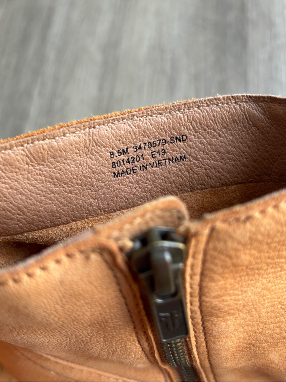 Frye Women's Essa Leather Bootie in Sand 8.5 - Picture 4 of 8